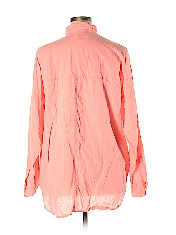 Old Navy Long Sleeve Button-Down Shirt (view 2)