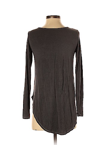 American Eagle Outfitters Long Sleeve Top (view 2)