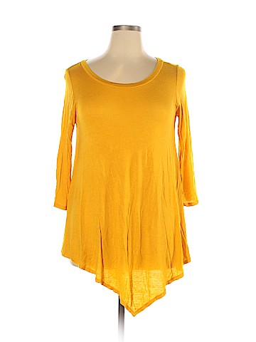 Frumos 3/4 Sleeve Top (view 1)