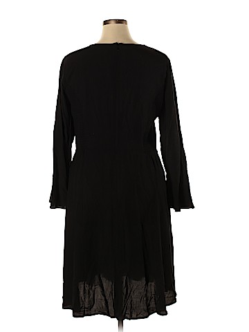 Old Navy Casual Dress (view 2)