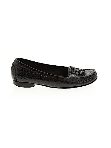 Stuart Weitzman Flats (view 1)