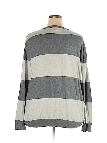 Old Navy Pullover Sweater (view 2)