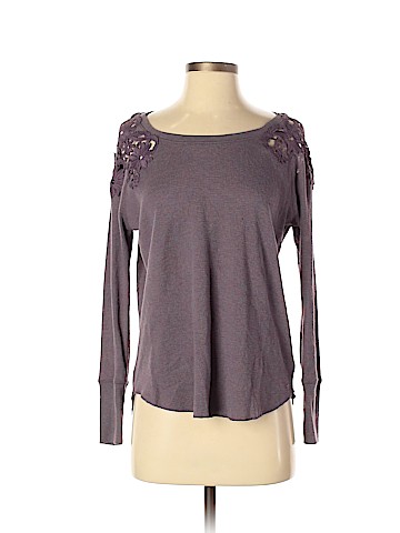 American Eagle Outfitters Long Sleeve Top (view 1)