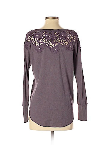 American Eagle Outfitters Long Sleeve Top (view 2)