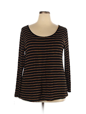 Lularoe Long Sleeve Top (view 1)