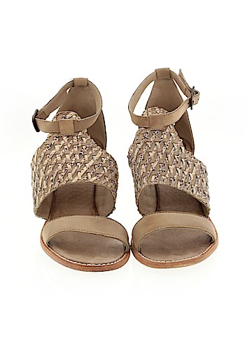 Diba True Heels (view 2)