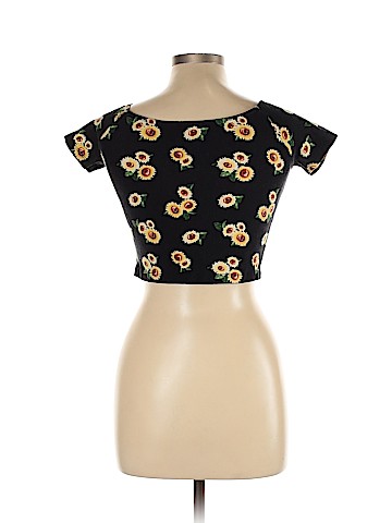 Forever 21 Short Sleeve T-Shirt (view 2)