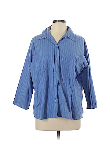 Croft & Barrow Long Sleeve Button-Down Shirt (view 1)