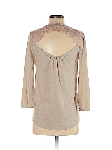 American Eagle Outfitters 3/4 Sleeve Top (view 2)