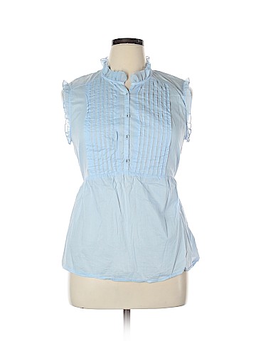 Converse One Star Sleeveless Button-Down Shirt (view 1)