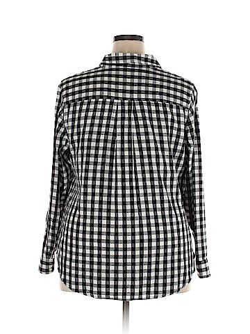 St. John's Bay Long Sleeve Button-Down Shirt (view 2)