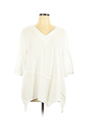 Lulu's 3/4 Sleeve Top (view 1)