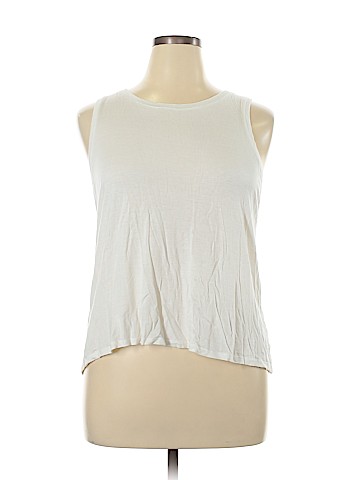Unbranded Sleeveless Top (view 1)