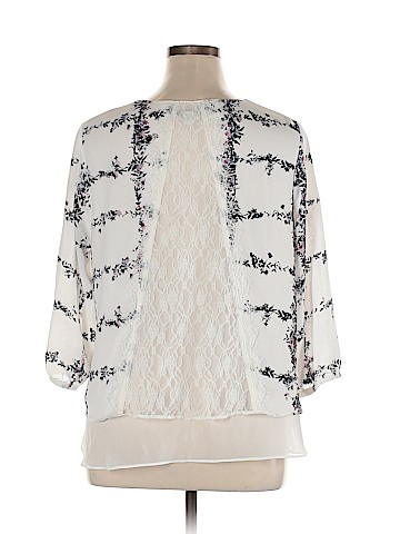 LC Lauren Conrad 3/4 Sleeve Blouse (view 2)