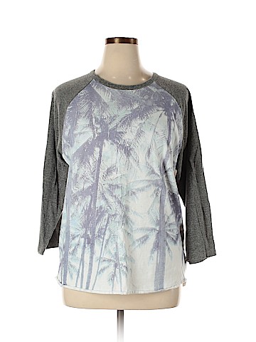 American Eagle Outfitters 3/4 Sleeve T-Shirt (view 1)