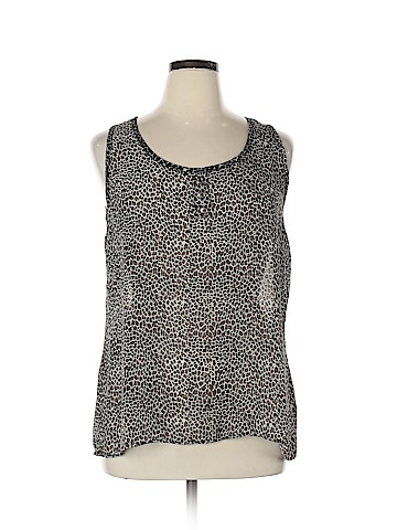 FASHION TO FIGURE Sleeveless Blouse (view 1)