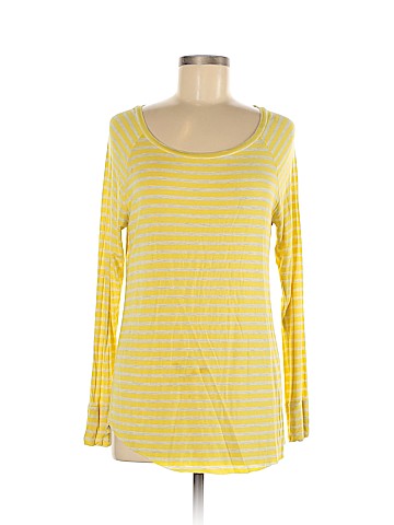 American Eagle Outfitters Long Sleeve T-Shirt (view 1)