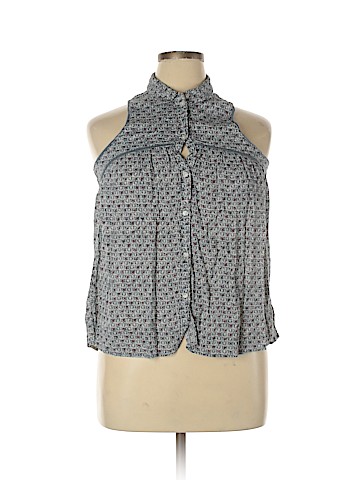 American Eagle Outfitters Sleeveless Button-Down Shirt (view 1)
