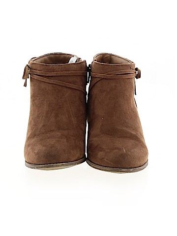 Old Navy Ankle Boots (view 2)