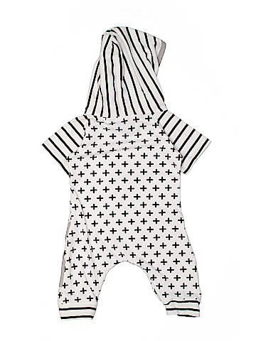 Assorted Brands Short Sleeve Outfit (view 2)