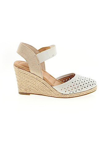 Me Too Wedges (view 1)