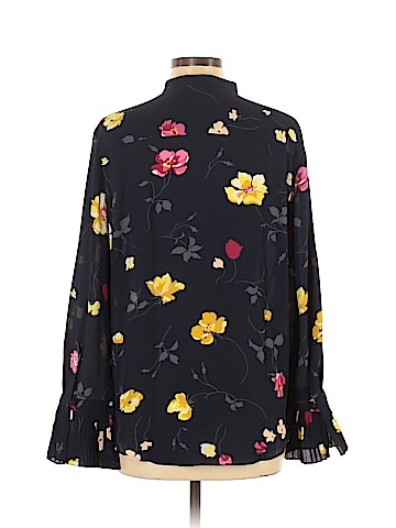 Ann Taylor LOFT Long Sleeve Button-Down Shirt (view 2)