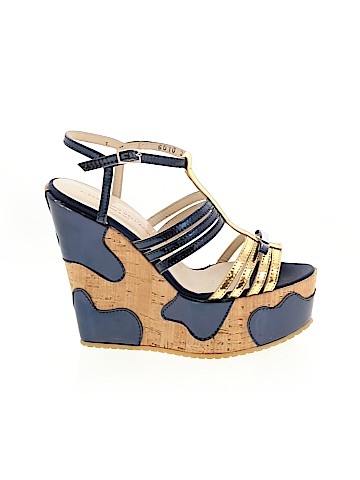 Alessandro Dell'Acqua Wedges (view 1)