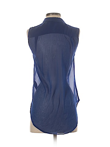 H&M Sleeveless Blouse (view 2)