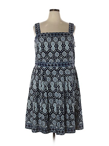 Ivanka Trump Casual Dress (view 1)