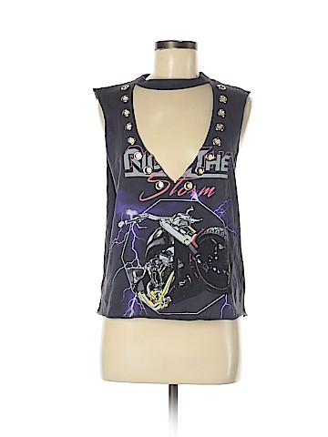 Forever 21 Sleeveless T-Shirt (view 1)
