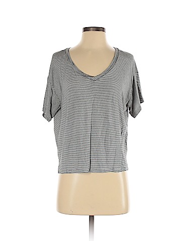 American Eagle Outfitters Short Sleeve T-Shirt (view 1)