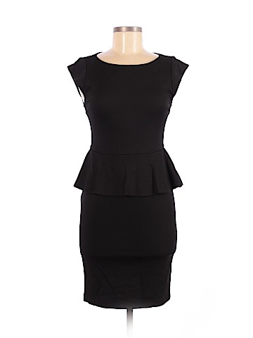 Alice + Olivia Casual Dress (view 1)