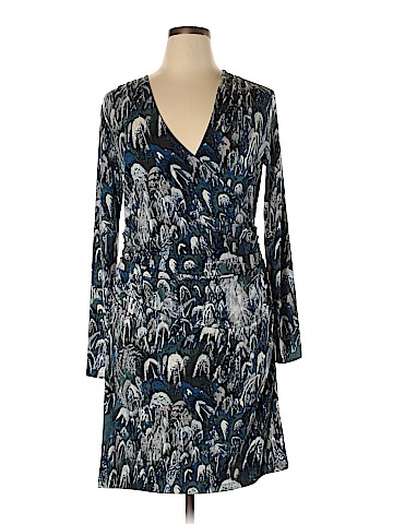 Jennifer Lopez Casual Dress (view 1)