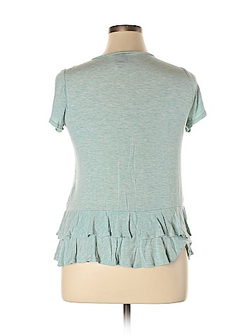 Bobeau Short Sleeve Top (view 2)