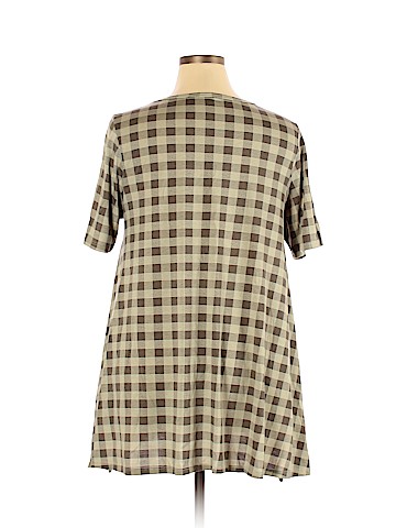 Lularoe Short Sleeve T-Shirt (view 2)