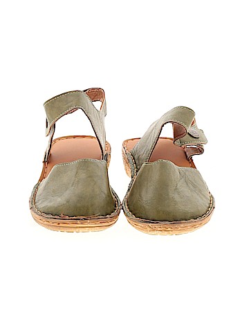 Unbranded Flats (view 2)