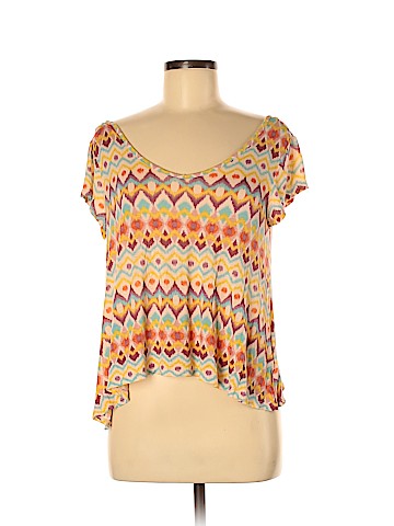 Decree Short Sleeve Top (view 1)