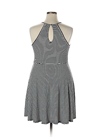 Mossimo Supply Co. Casual Dress (view 2)