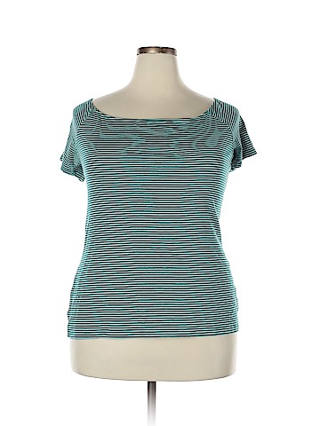 Old Navy Short Sleeve T-Shirt (view 1)