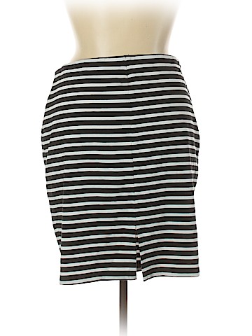 Old Navy Casual Skirt (view 2)