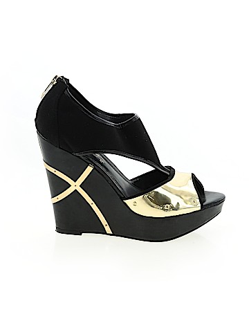 Fergie Wedges (view 1)