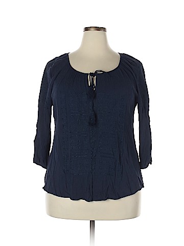 Solitaire 3/4 Sleeve Blouse (view 1)