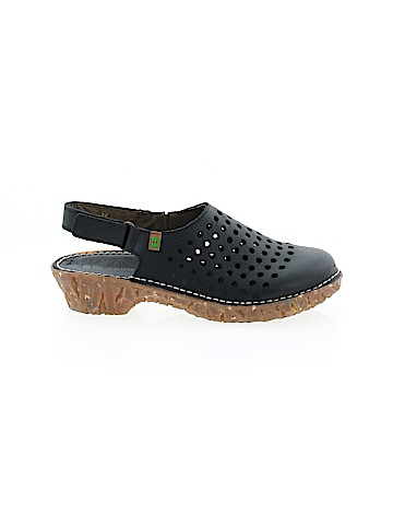 El Naturalista Mule/Clog (view 1)