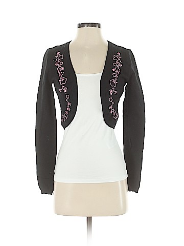 Speechless Shrug (view 1)