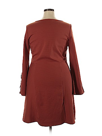 Summer and Sage Casual Dress (view 2)