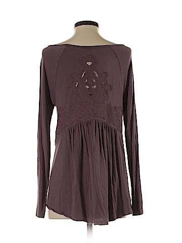 American Eagle Outfitters Long Sleeve Top (view 2)