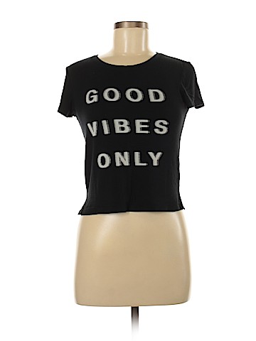 American Eagle Outfitters Short Sleeve T-Shirt (view 1)