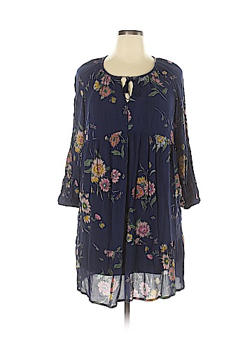 Old Navy Casual Dress (view 1)