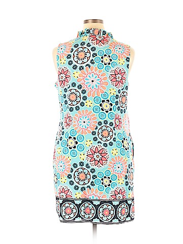 Crown & Ivy Casual Dress (view 2)