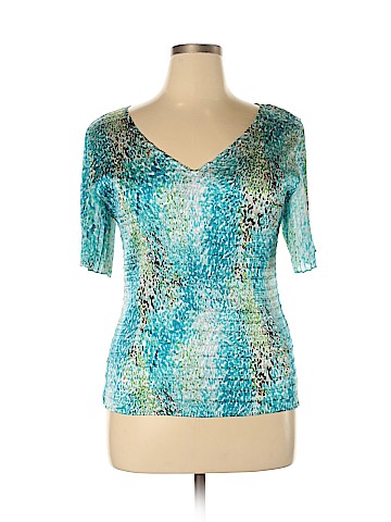 Violet & Claire Short Sleeve Top (view 1)